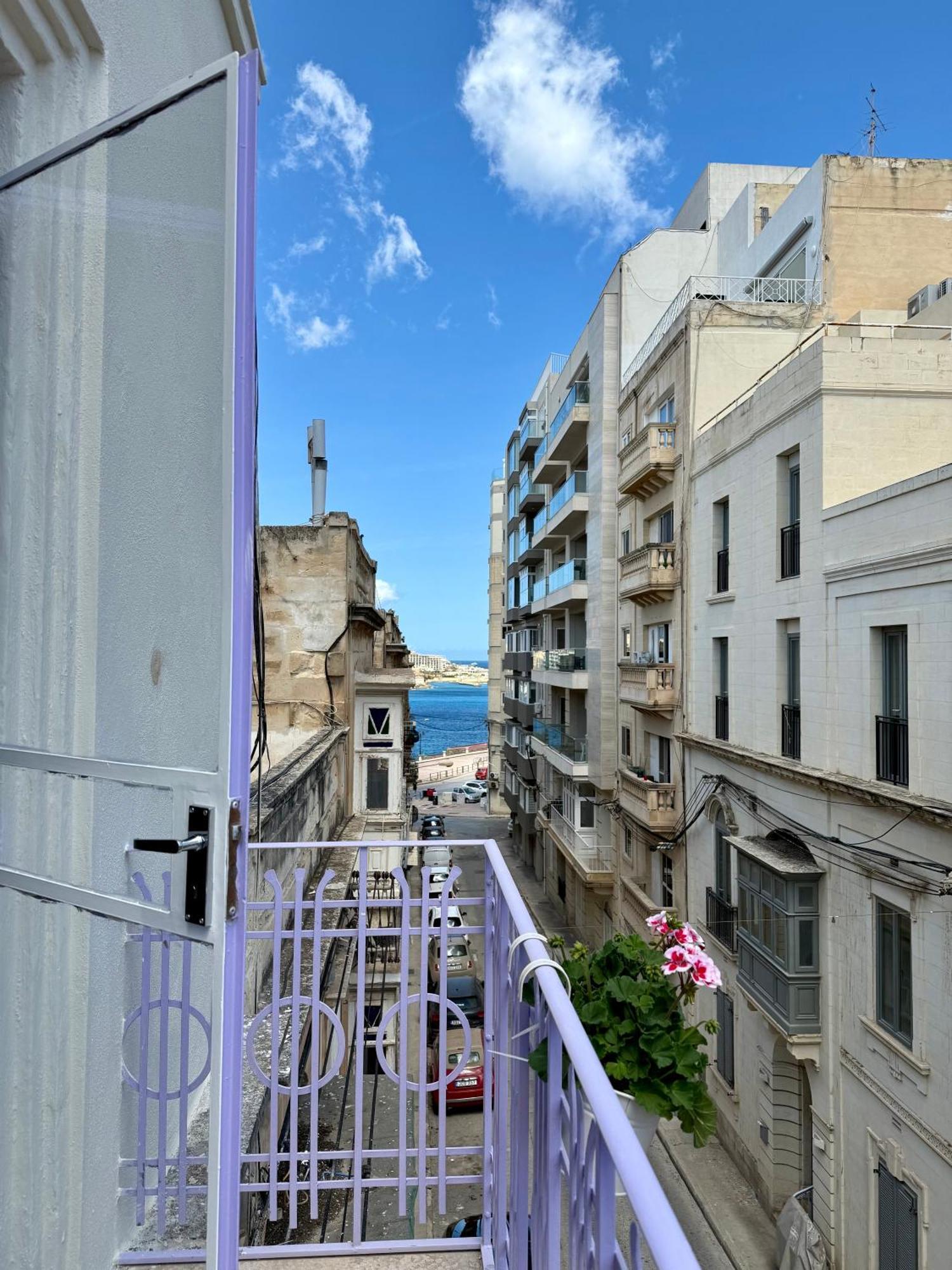 People & Places Sliema Extérieur photo
