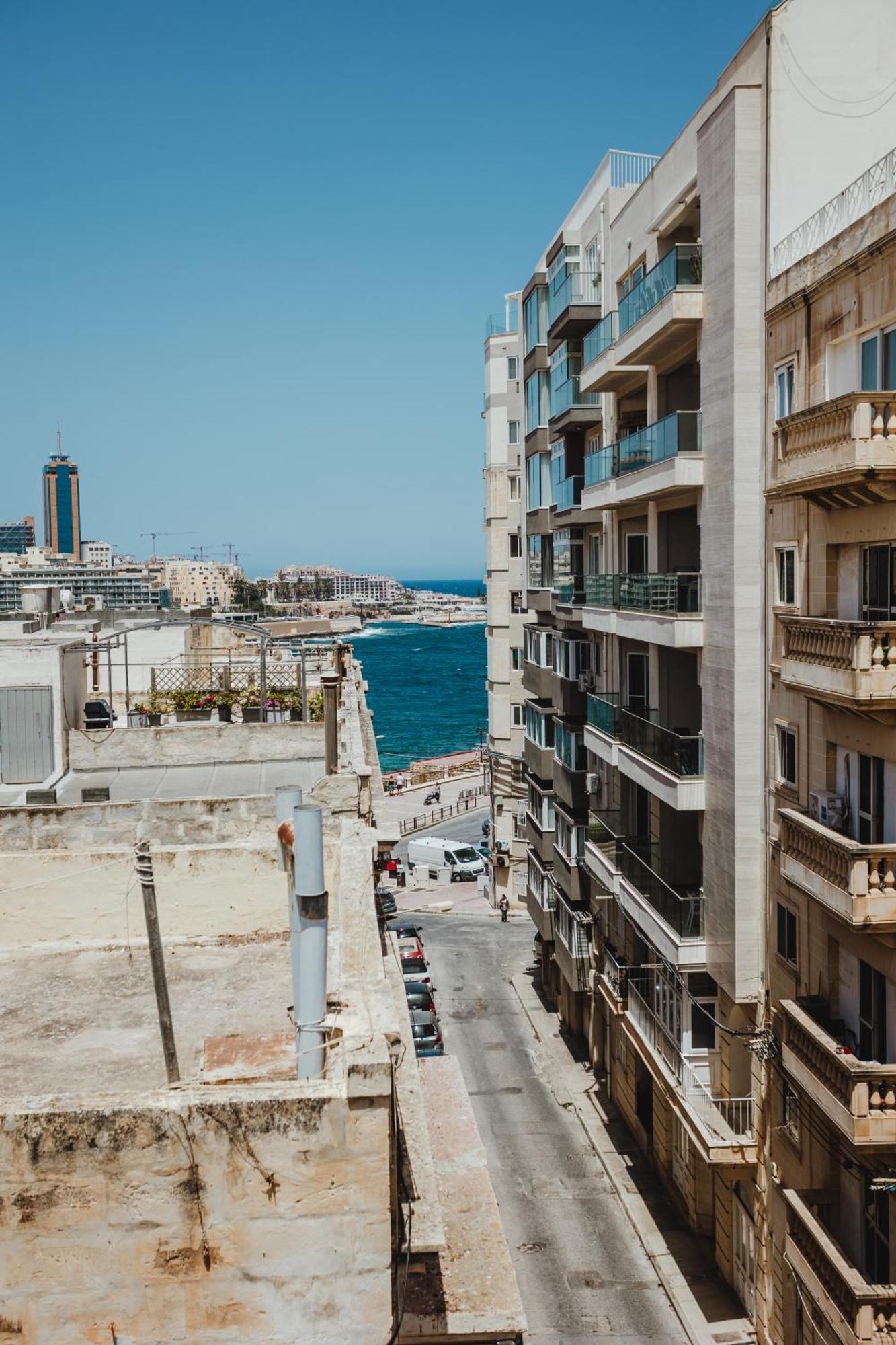People & Places Sliema Extérieur photo